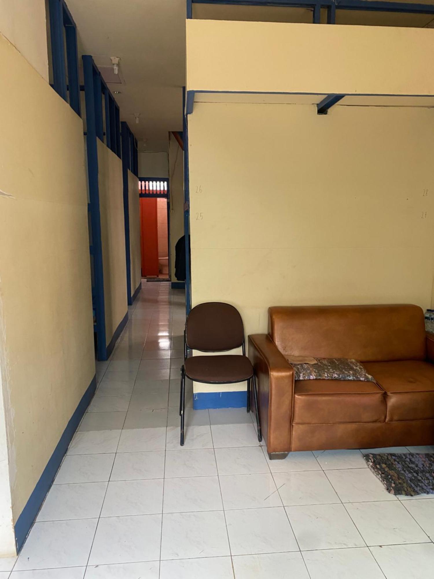 Cempaka Hostel Labuan Bajo Ngoại thất bức ảnh